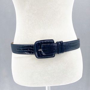 Elegant Black Croc-Embossed Belt